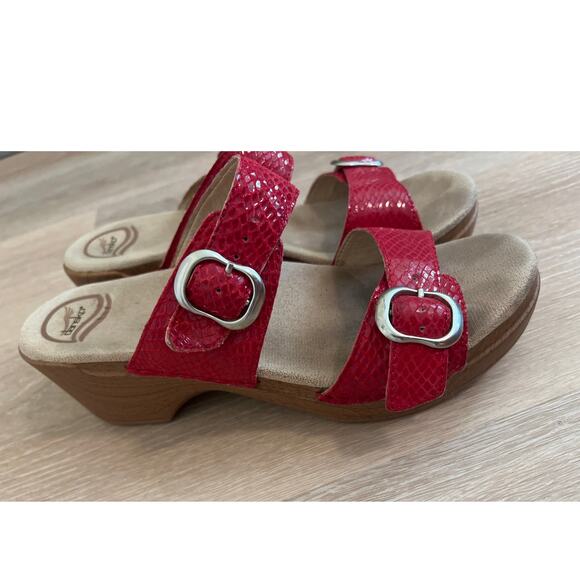 Dansko Red Snake Print Leather Sophie Sandals Double Strap Platform Wedge US 9 - Picture 2 of 6